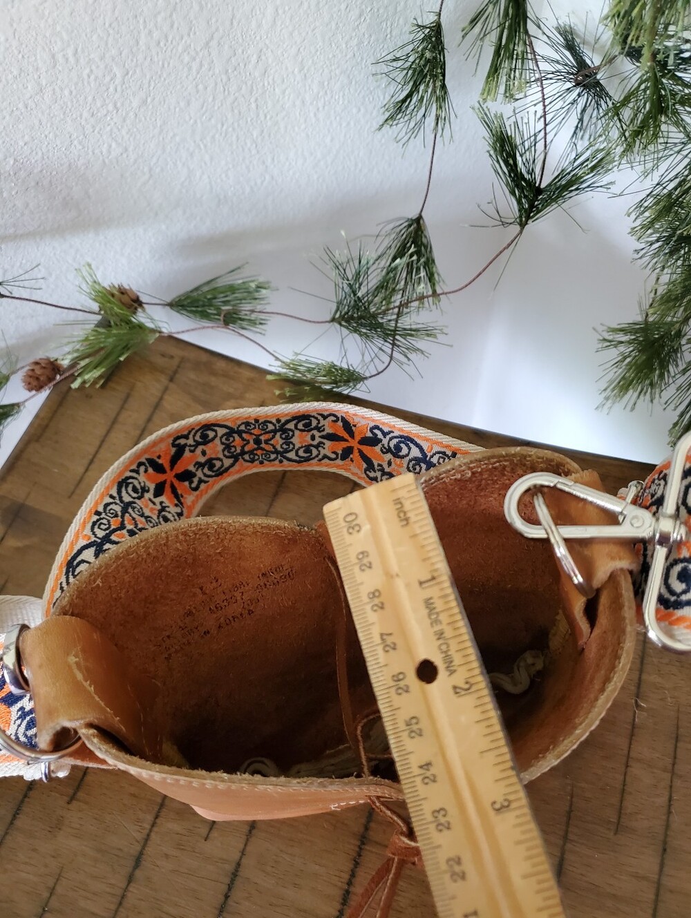 Handmade Cowboy Boot Crossbody Purse with Woven Boho Guitar Strap - Picture 10 of 16
